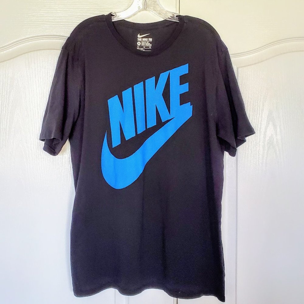 Men's Nike T-Shirt Black with Blue Swoosh Like New